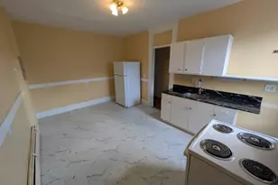 787 Dwight St, Holyoke, MA 01040 - Photo 2