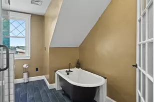 4 Westland St, Worcester, MA 01602 - Photo 32