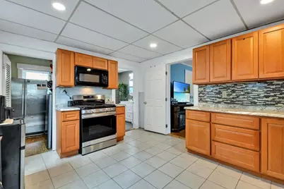 542 North St, Fitchburg, MA 01420 - Photo 10