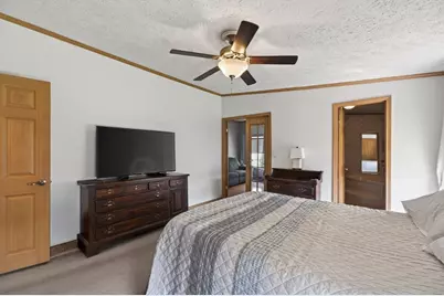 96 Songbird Ln, Tiverton, RI 02878 - Photo 20