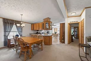 96 Songbird Ln, Tiverton, RI 02878 - Photo 12