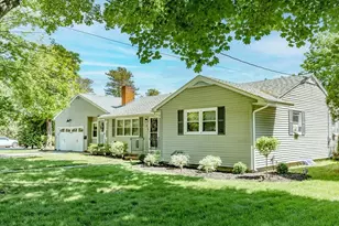 2 Amherst Rd, Andover, MA 01810 - Photo 2