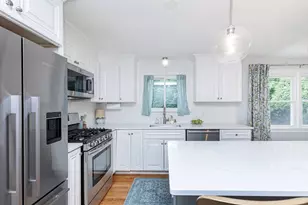 2 Amherst Rd, Andover, MA 01810 - Photo 6