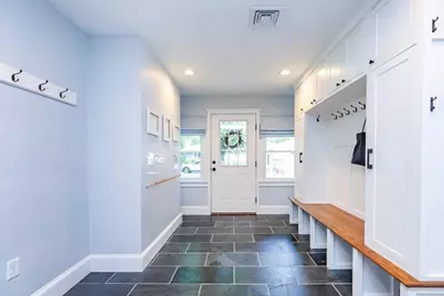 2 Amherst Rd, Andover, MA 01810 - Photo 4
