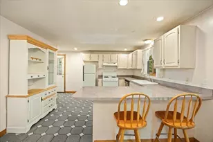 375 Mockingbird Way, Taunton, MA 02718 - Photo 4