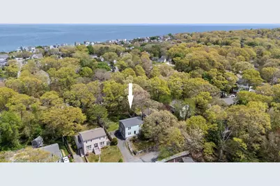 64 Winthrop Rd, Plymouth, MA 02360 - Photo 2