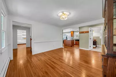 94 Hartford Ave W, Mendon, MA 01756 - Photo 8