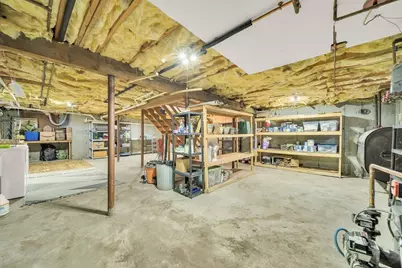 94 Hartford Ave W, Mendon, MA 01756 - Photo 22