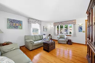 29 Hudson St, Springfield, MA 01118 - Photo 10