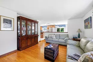 29 Hudson St, Springfield, MA 01118 - Photo 12