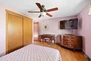 29 Hudson St, Springfield, MA 01118 - Photo 18
