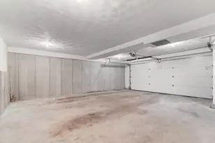 2 Ricciuti Dr, Quincy, MA 02169 - Photo 30