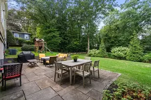11 Nantucket Rd, Wellesley, MA 02481 - Photo 4
