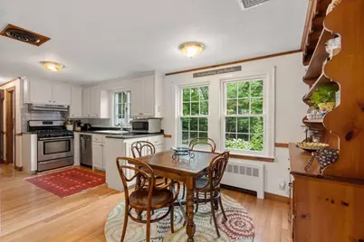 11 Nantucket Road, Wellesley, MA 02481 - Photo 12