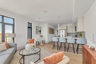 34 Oak St, Boston, MA 02136 - Photo 4