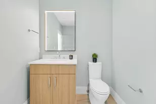 34 Oak St, Boston, MA 02136 - Photo 20