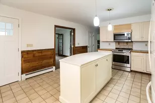 1 Holly Hill Ave, Westport, MA 02790 - Photo 6