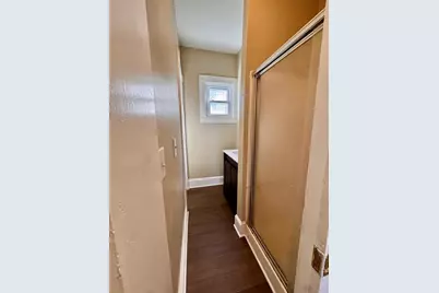 77 Dartmouth St, New Bedford, MA 02740 - Photo 18