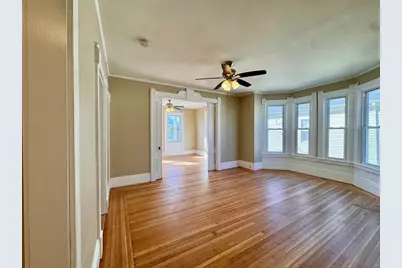 77 Dartmouth St, New Bedford, MA 02740 - Photo 14
