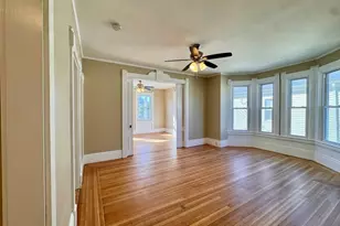 77 Dartmouth St, New Bedford, MA 02740 - Photo 14