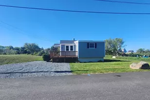 11 Starboard Dr, Fairhaven, MA 02719 - Photo 2