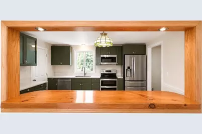 20 Pinecrest Rd #20, Uxbridge, MA 01569 - Photo 4