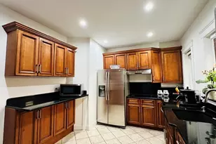 96 Naples Rd, Brookline, MA 02446 - Photo 8