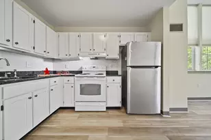 24 Cobblestone Ln, Gloucester, MA 01930 - Photo 1