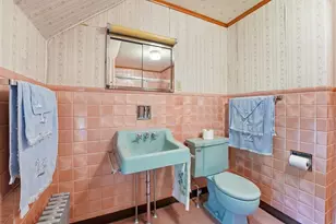 17 E Howe St, Orange, MA 01364 - Photo 28