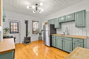 536 E 3rd St, Boston, MA 02127 - Photo 2