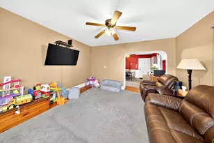 77 Langley St, Fall River, MA 02720 - Photo 14