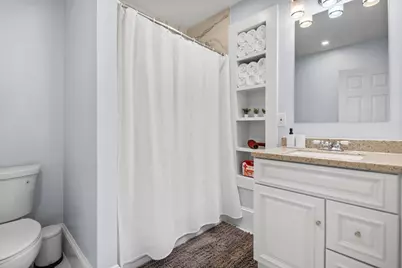 14 Everett St #1, Medford, MA 02155 - Photo 8