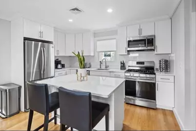 14 Everett St #2, Medford, MA 02155 - Photo 10