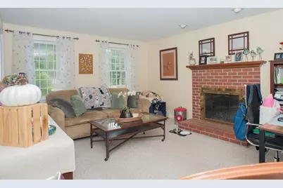 13 King Philip Path, Mendon, MA 01756 - Photo 8