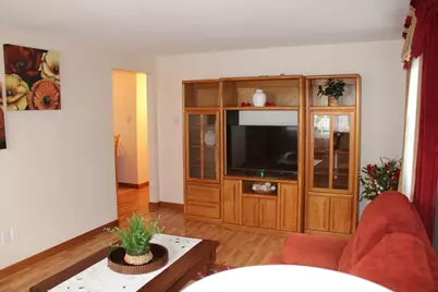 28 State St, Chicopee, MA 01013 - Photo 10