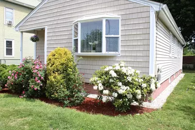 28 State St, Chicopee, MA 01013 - Photo 2