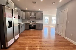 585 Washington St, Quincy, MA 02169 - Photo 4