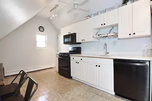 716 E 7th St, Boston, MA 02127 - Photo 8