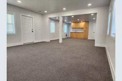 13 Elm Ct, Easton, MA 02356 - Photo 4