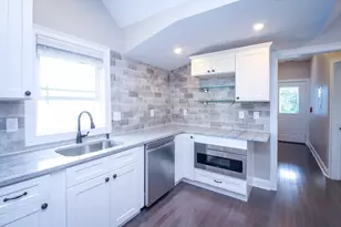 43 Cypress, Watertown, MA 02472 - Photo 2