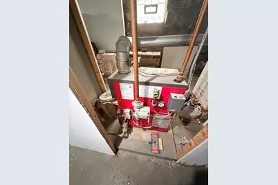 341 Earle St, New Bedford, MA 02746 - Photo 26