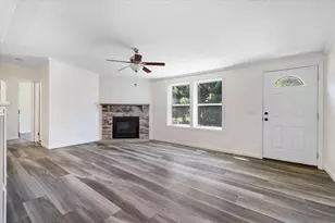 164 Robert Dr, Athol, MA 01331 - Photo 4
