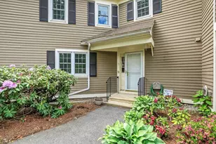 62 Heritage Dr, Northbridge, MA 01588 - Photo 2