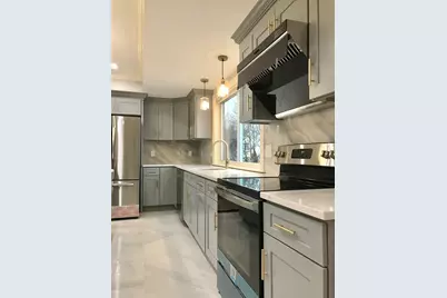 16 Grove St #3, Malden, MA 02148 - Photo 2