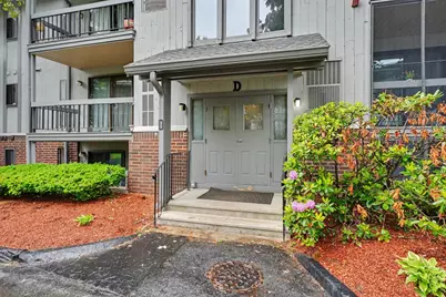 1461 Pawtucket Blvd #D12, Lowell, MA 01854 - Photo 2