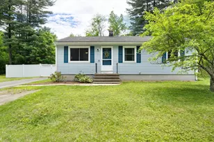 37 Parkerview St, Springfield, MA 01129 - Photo 2