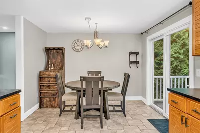 20 Greenlawn Ave, Dracut, MA 01826 - Photo 4