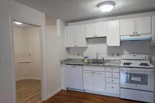 300 Main St, Woburn, MA 01801 - Photo 2