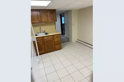 27 B Middleton St #B, Millbury, MA 01527 - Photo 6