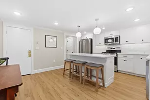 36 Austin St, Boston, MA 02129 - Photo 8